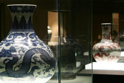 Anti-Reflective Glass