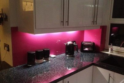 Starphire™ glass splashback
