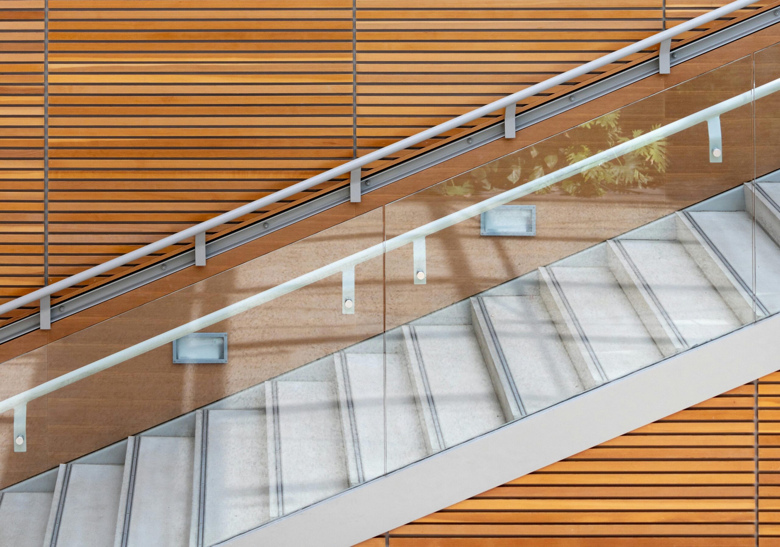 Tempered-glass railing
