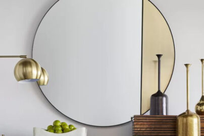 Custom-colored mirror