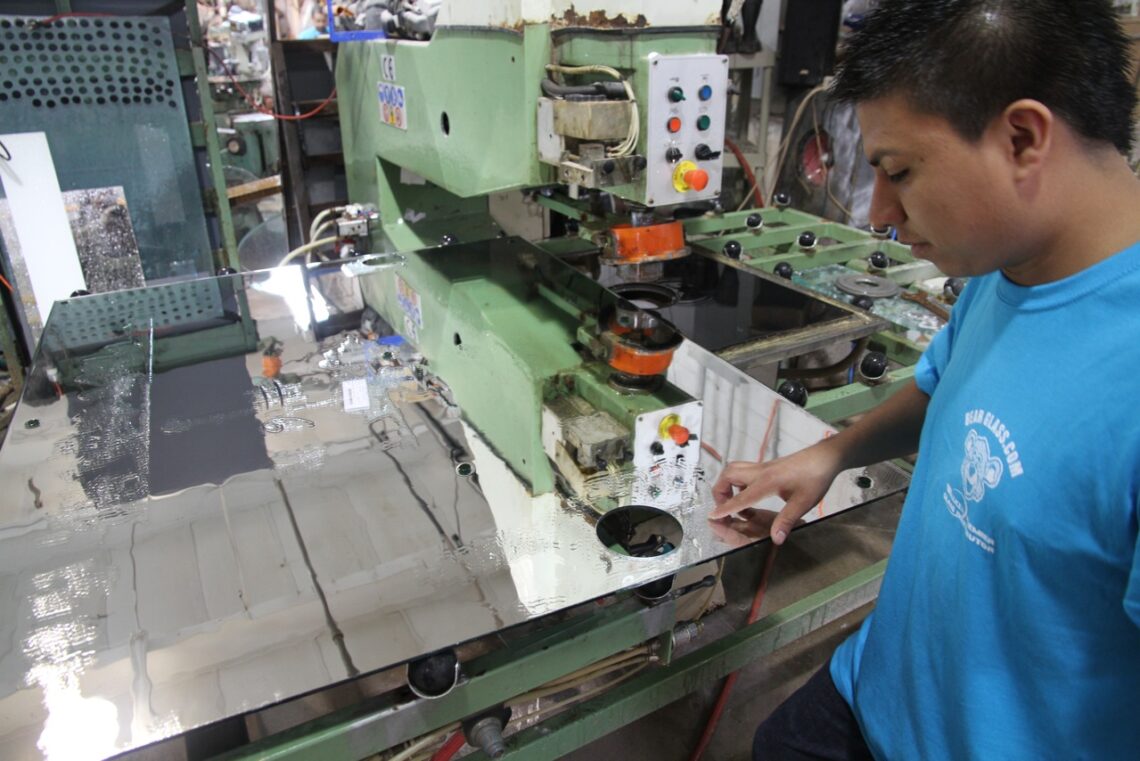 glass hole-drilling